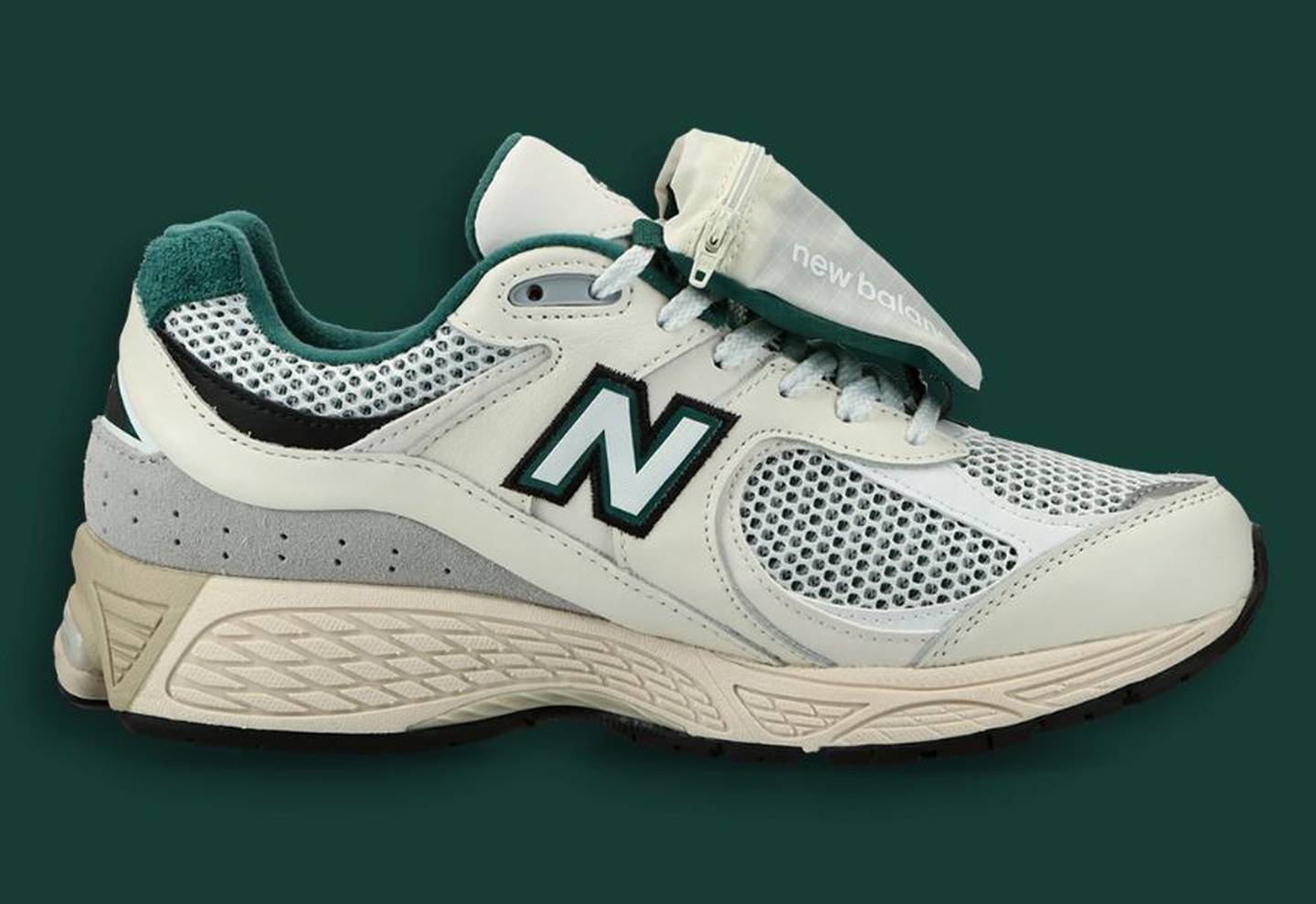 New Balance 2002R Nightwatch Green