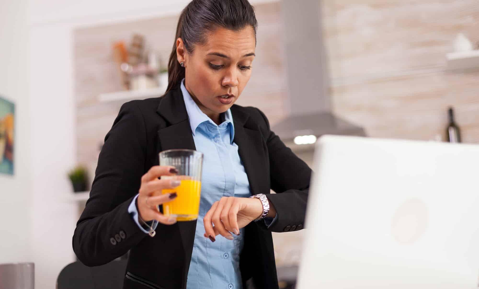 Pourquoi certaines personnes sont toujours en retard, expliqué par des experts