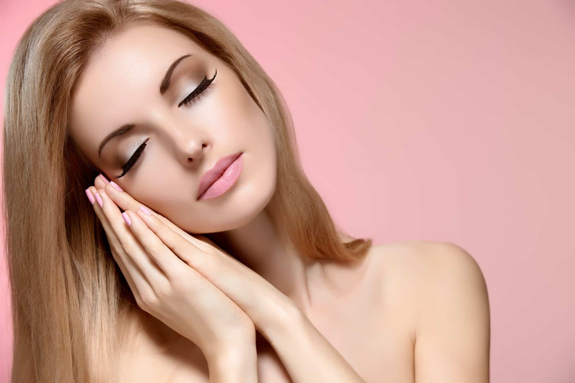 Perdez du poids sans effort grâce à ces 10 conseils simples et efficaces pour mincir pendant votre sommeil