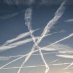 Traces of planes in the sky