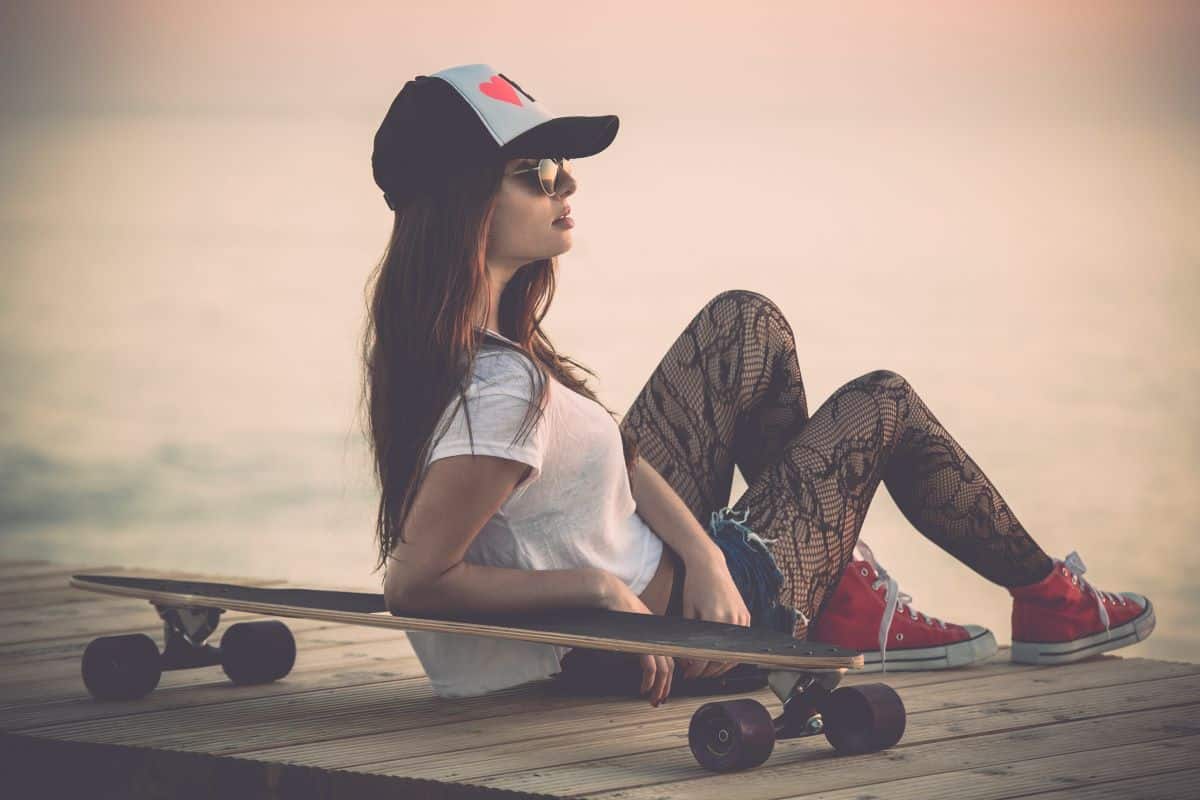 skateboard jeune femme