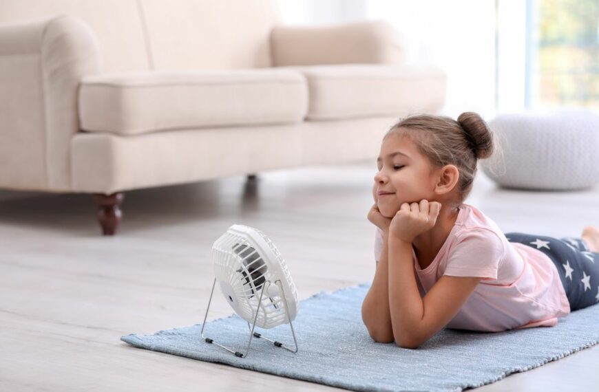 canicule ventilateur enfant
