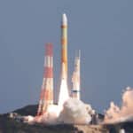 décollage fumée mission spatiale japonaise