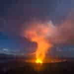 éruption impressionnante du volcan Kilauea à Hawaï septembre 2023